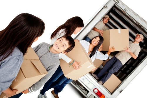 Professional man with van service supporting a Leytonstone relocation